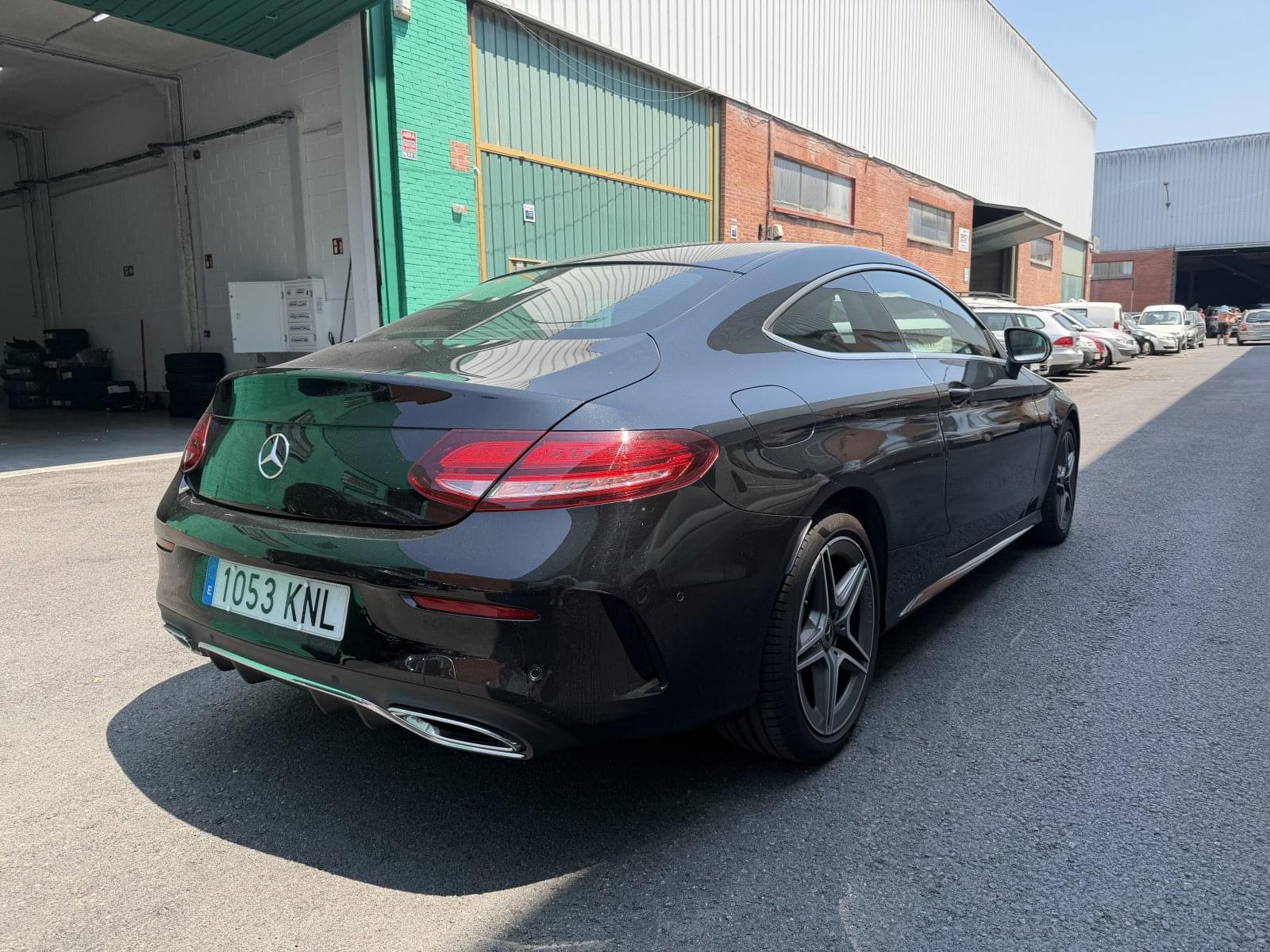 MERCEDES BENZ C 220D COUPE 4