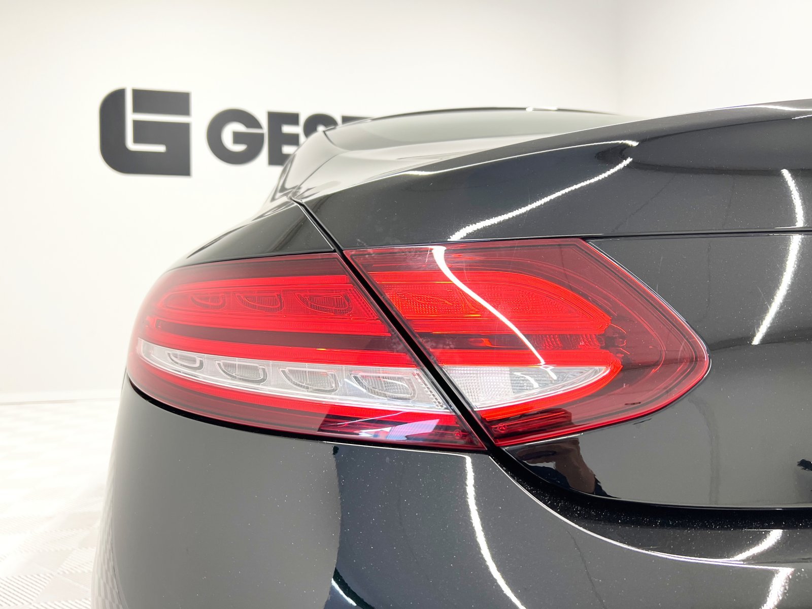 MERCEDES CLASE C Coupe 220 d 143 kW (194 CV) 10 