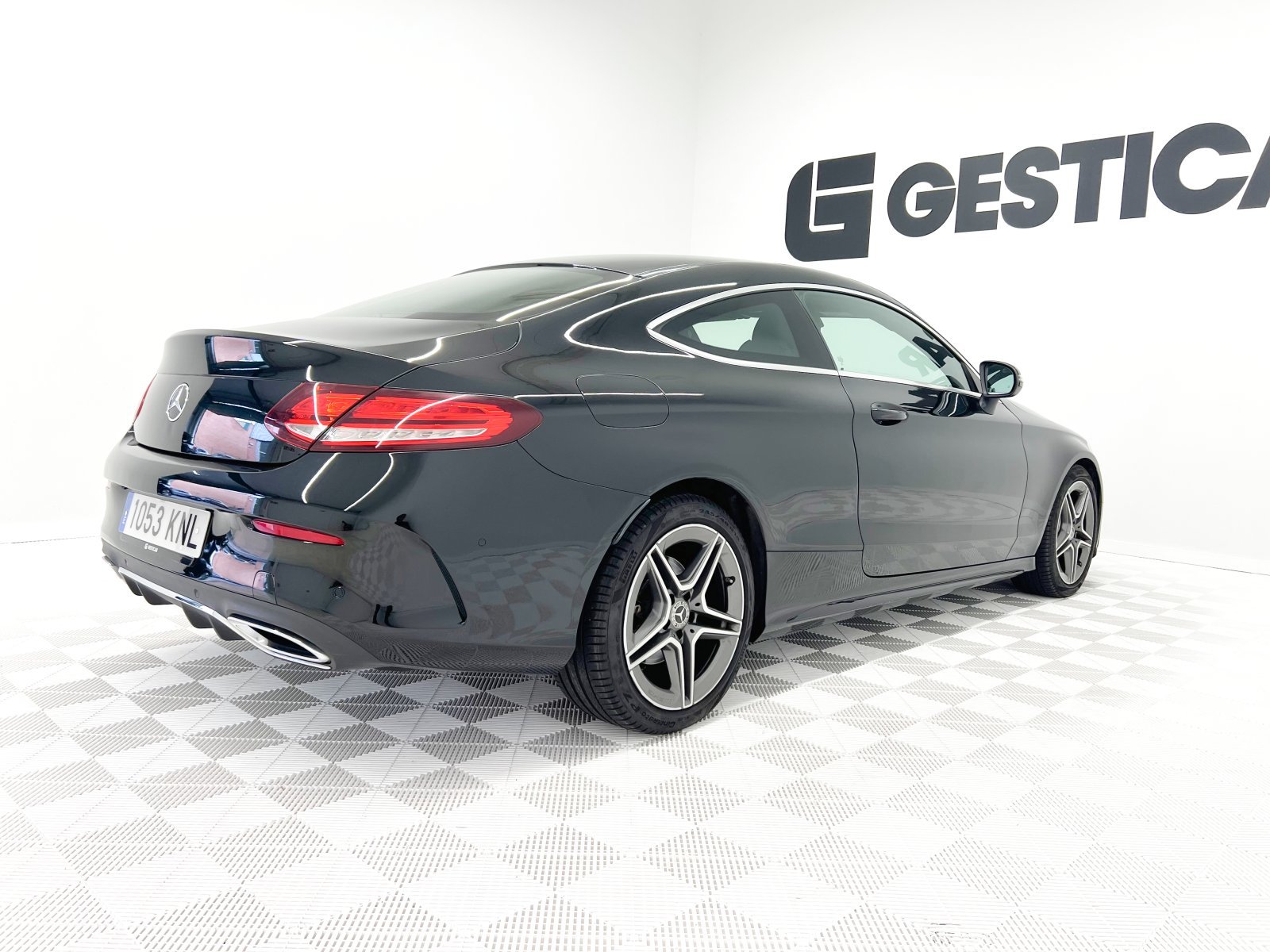 MERCEDES CLASE C Coupe 220 d 143 kW (194 CV) 16 