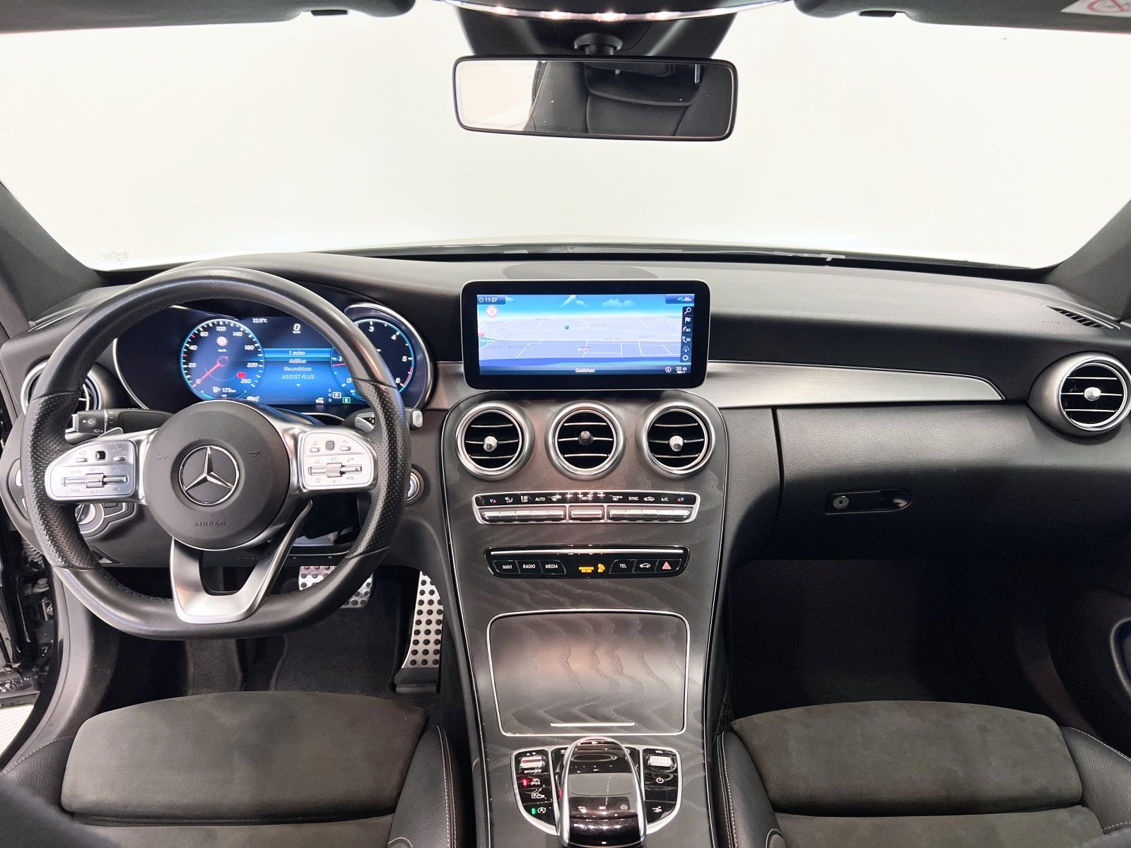 MERCEDES CLASE C Coupe 220 d 143 kW (194 CV) 26 