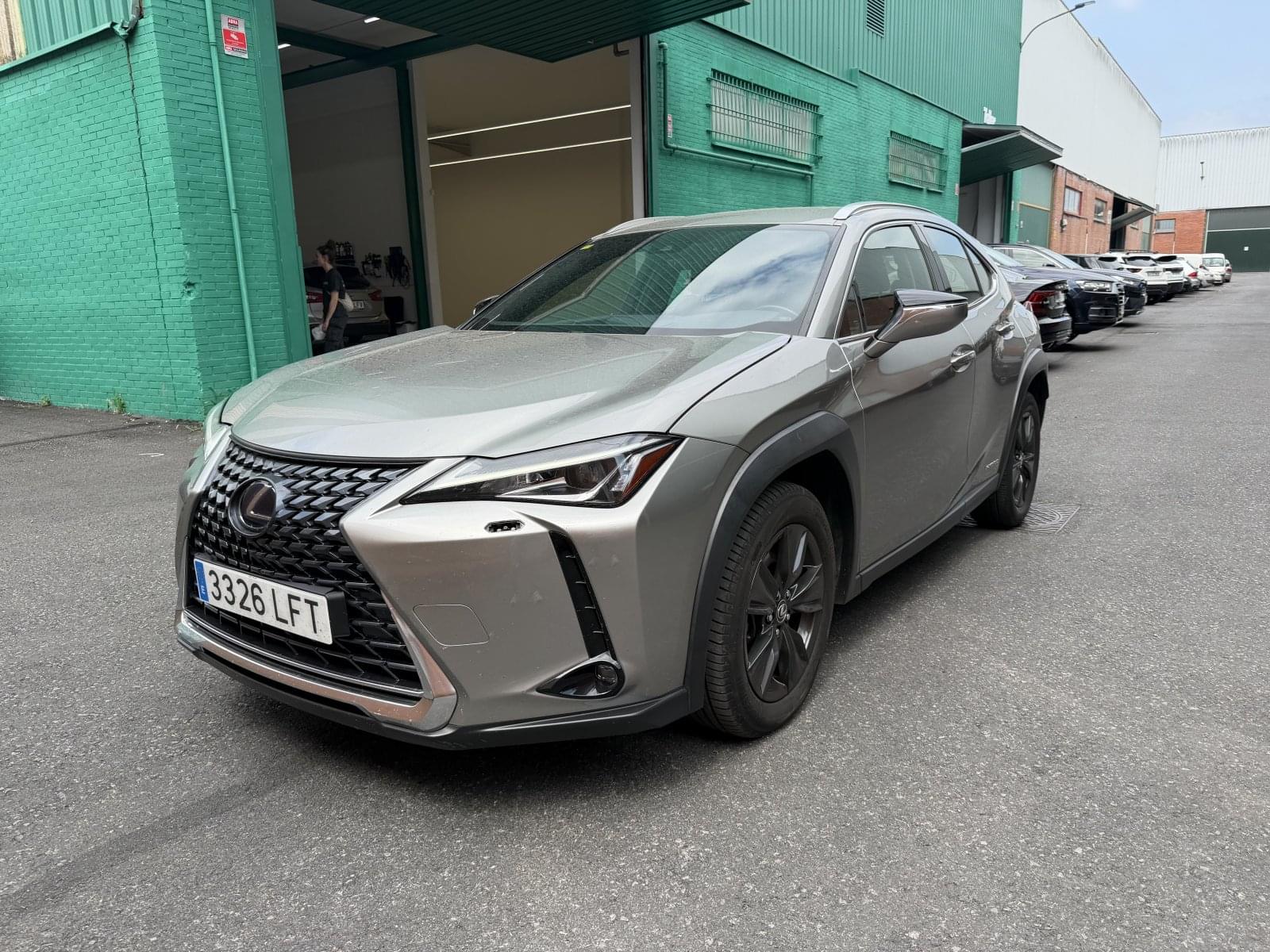LEXUS UX 250H 152CV 2