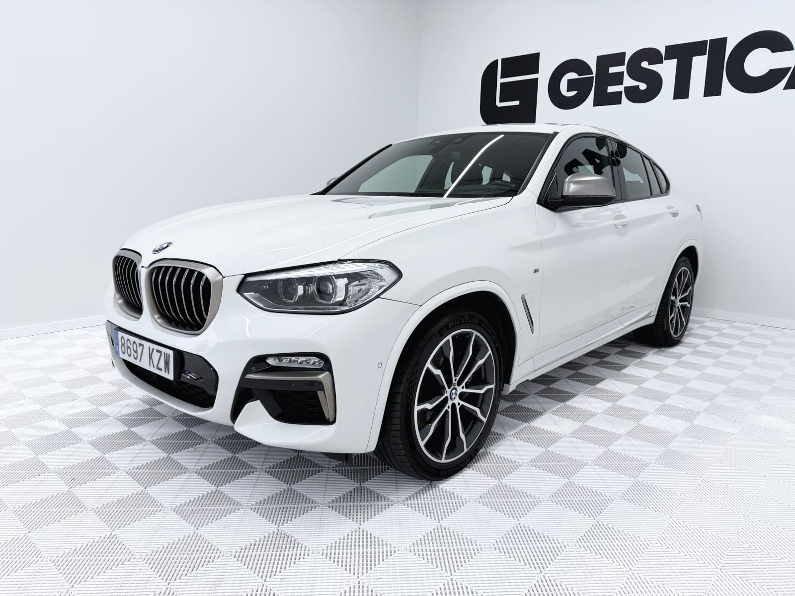 BMW X4 40D 7 