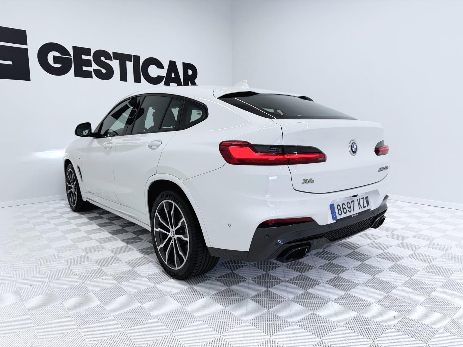 BMW X4 40D 9 