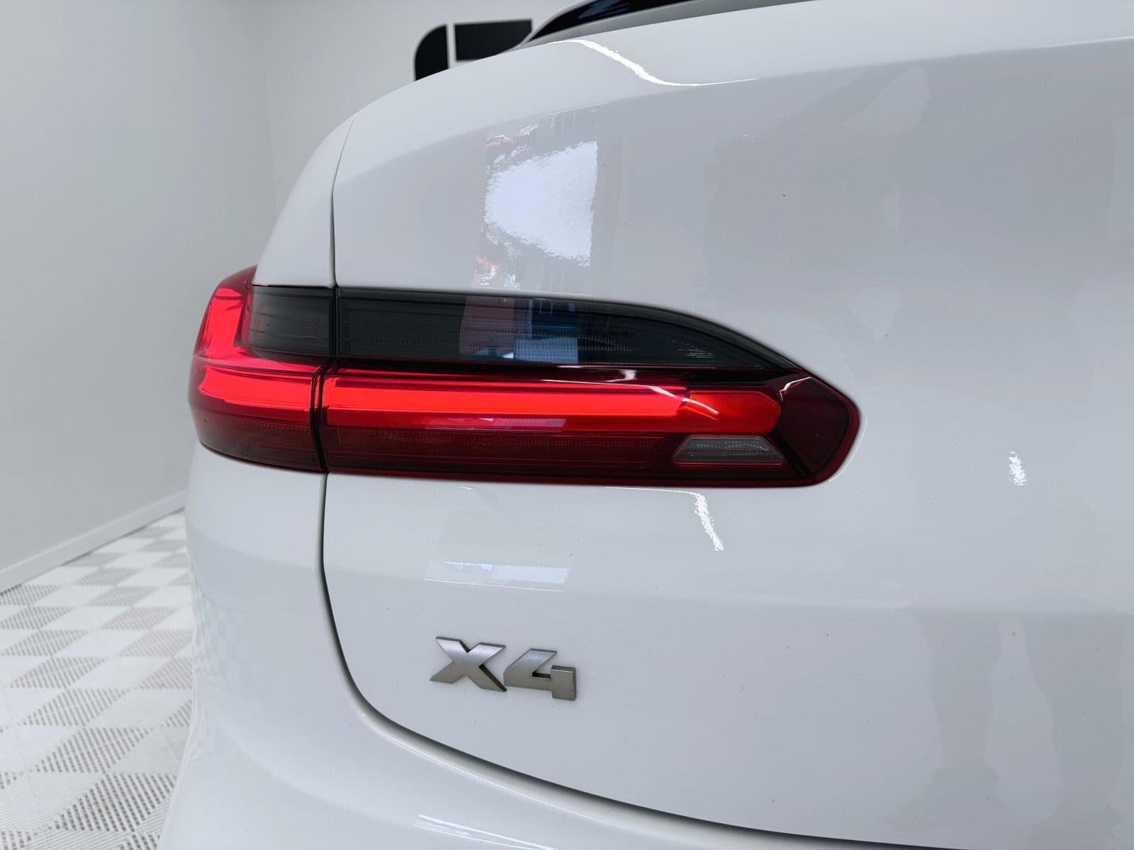 BMW X4 40D 10 
