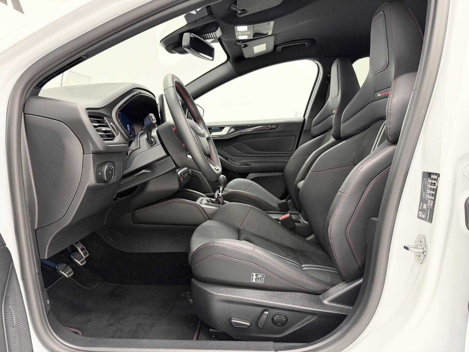 FORD FOCUS ST 2.3 ECOBOOST 280CV 26