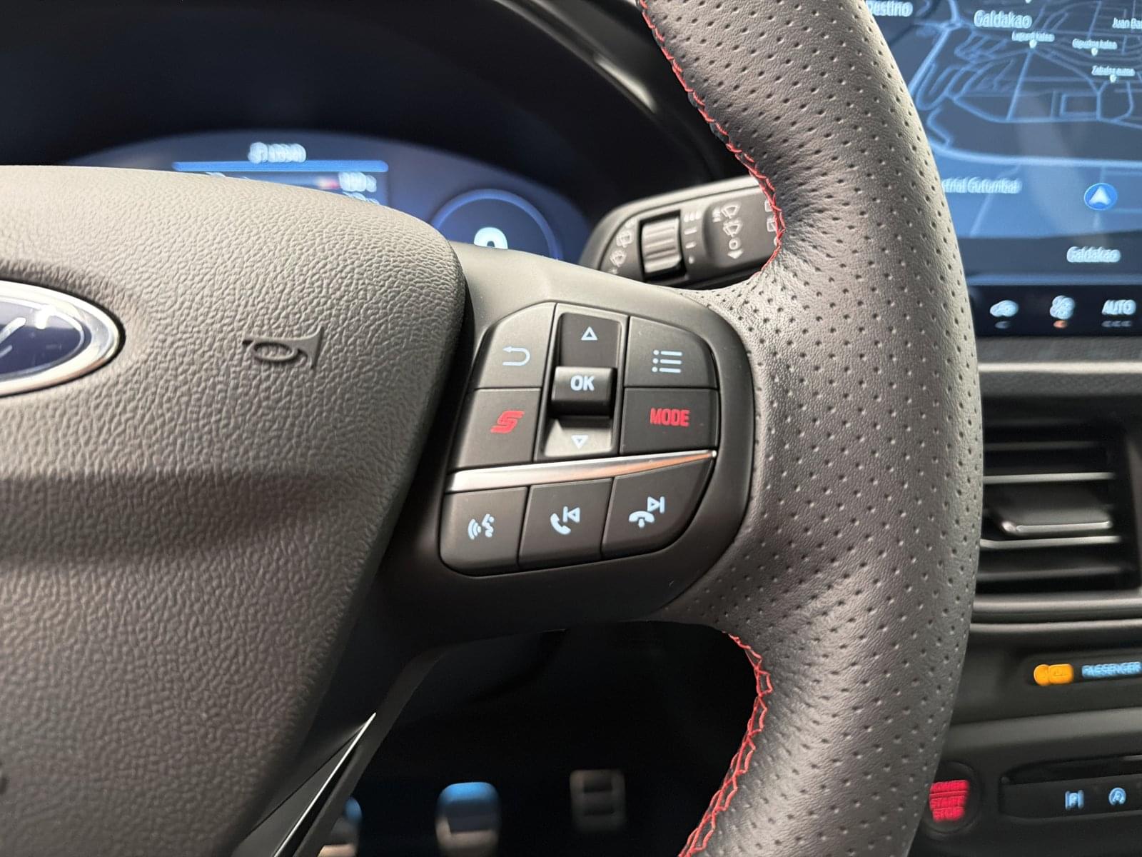 FORD FOCUS ST 2.3 ECOBOOST 280CV 33