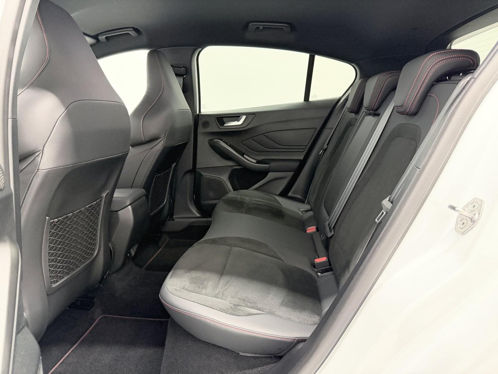 FORD FOCUS ST 2.3 ECOBOOST 280CV 48