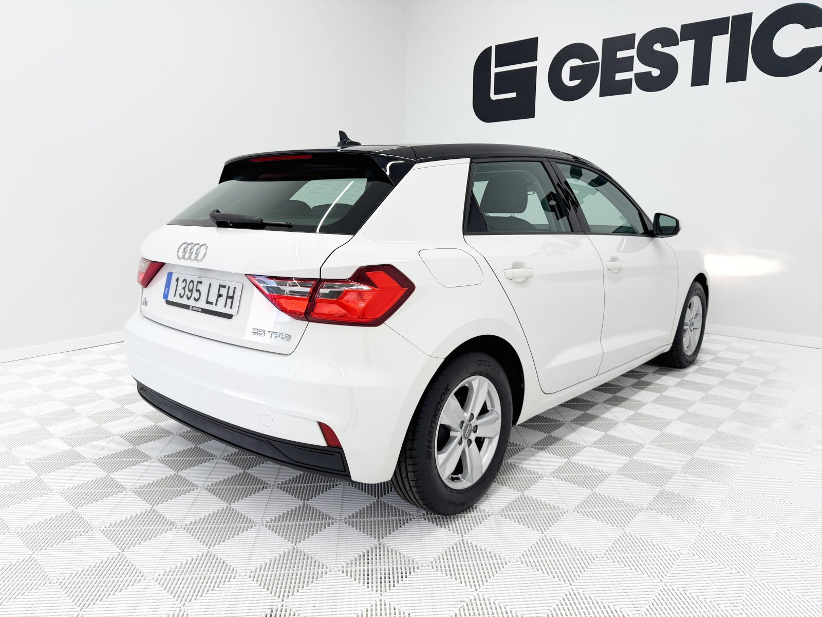 AUDI A1 25 TFSI 70 kW (95 CV) 18 