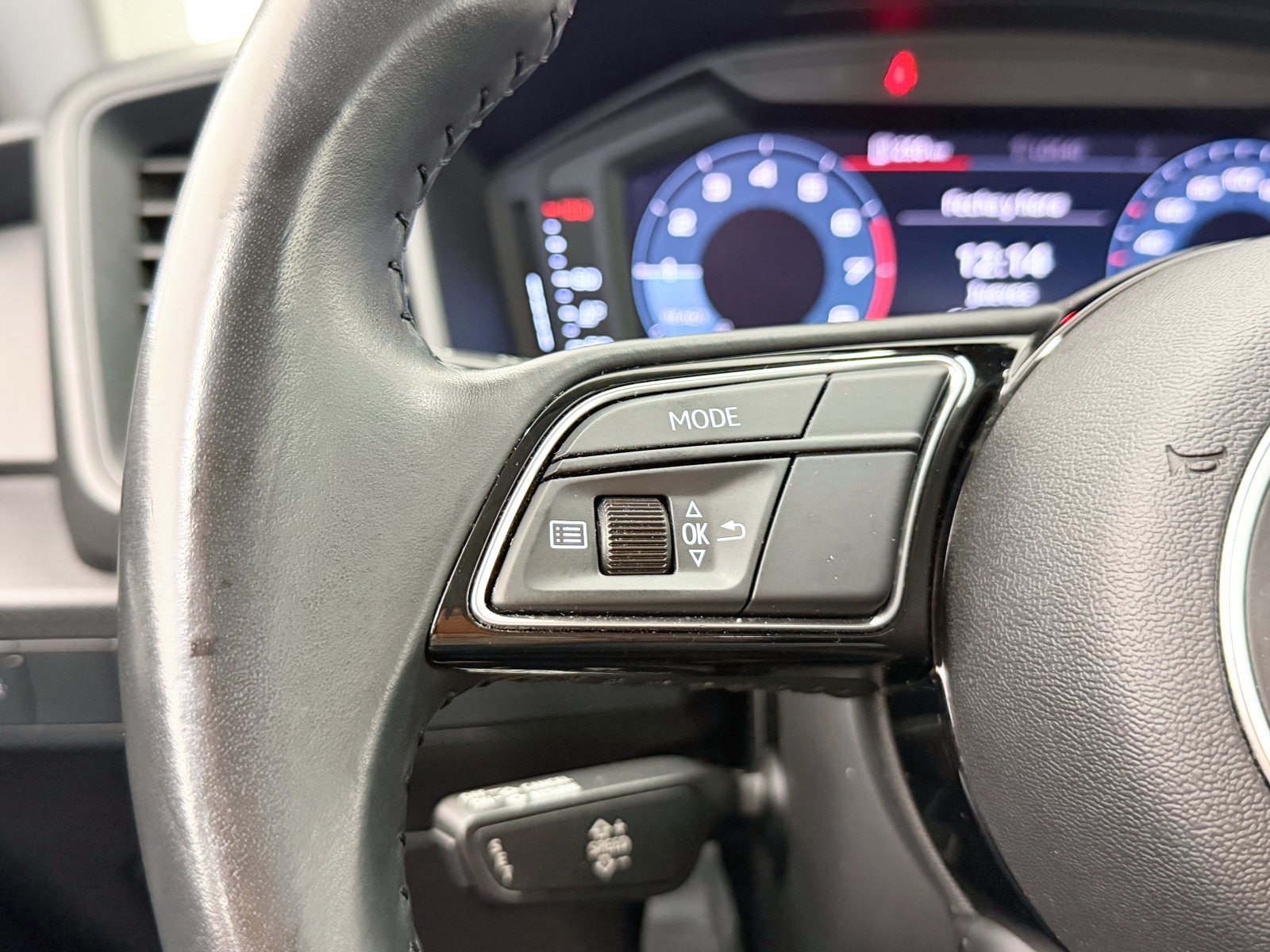 AUDI A1 25 TFSI 70 kW (95 CV) 30 