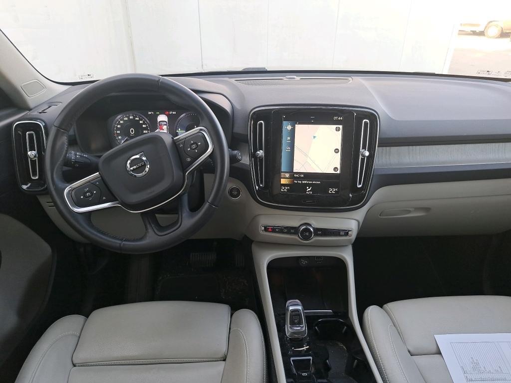 VOLVO XC40 1.5 T4 TWIN RECHARGE INSCRIPT. 210 cv 5
