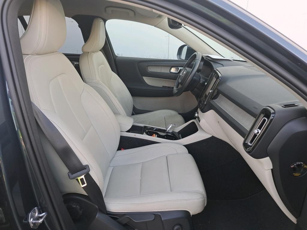 VOLVO XC40 1.5 T4 TWIN RECHARGE INSCRIPT. 210 cv 10