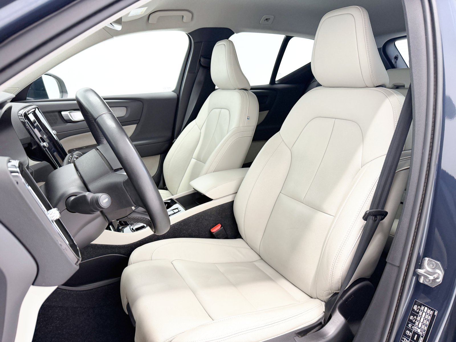 VOLVO XC40 T4 Twin Recharge Inscription Auto 155 kW (211 CV) 24