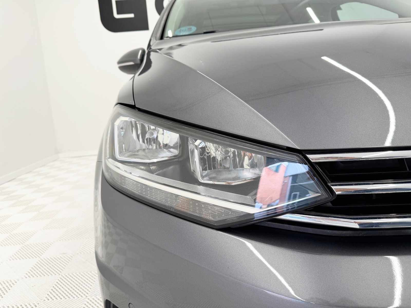 VOLKSWAGEN TOURAN Advance 2.0 TDI 110 kW (150 CV) 4 