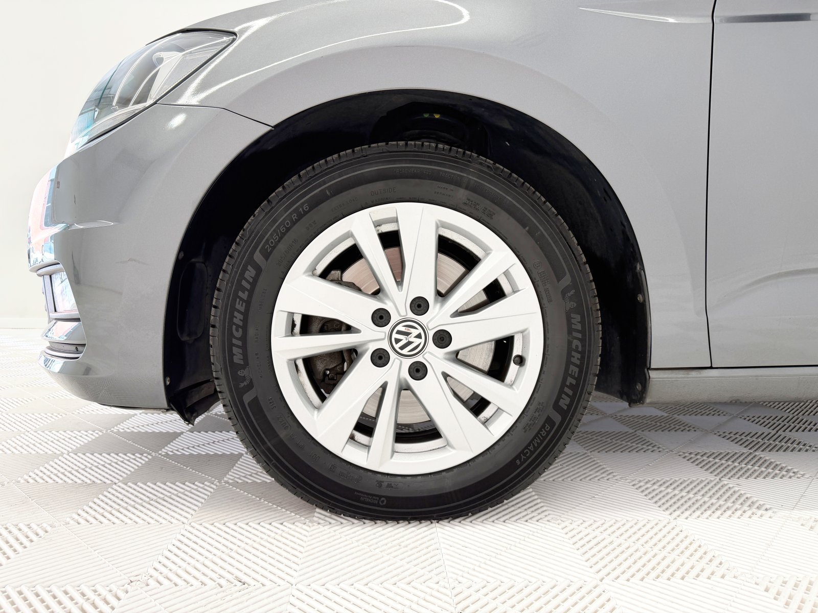 VOLKSWAGEN TOURAN Advance 2.0 TDI 110 kW (150 CV) 21 
