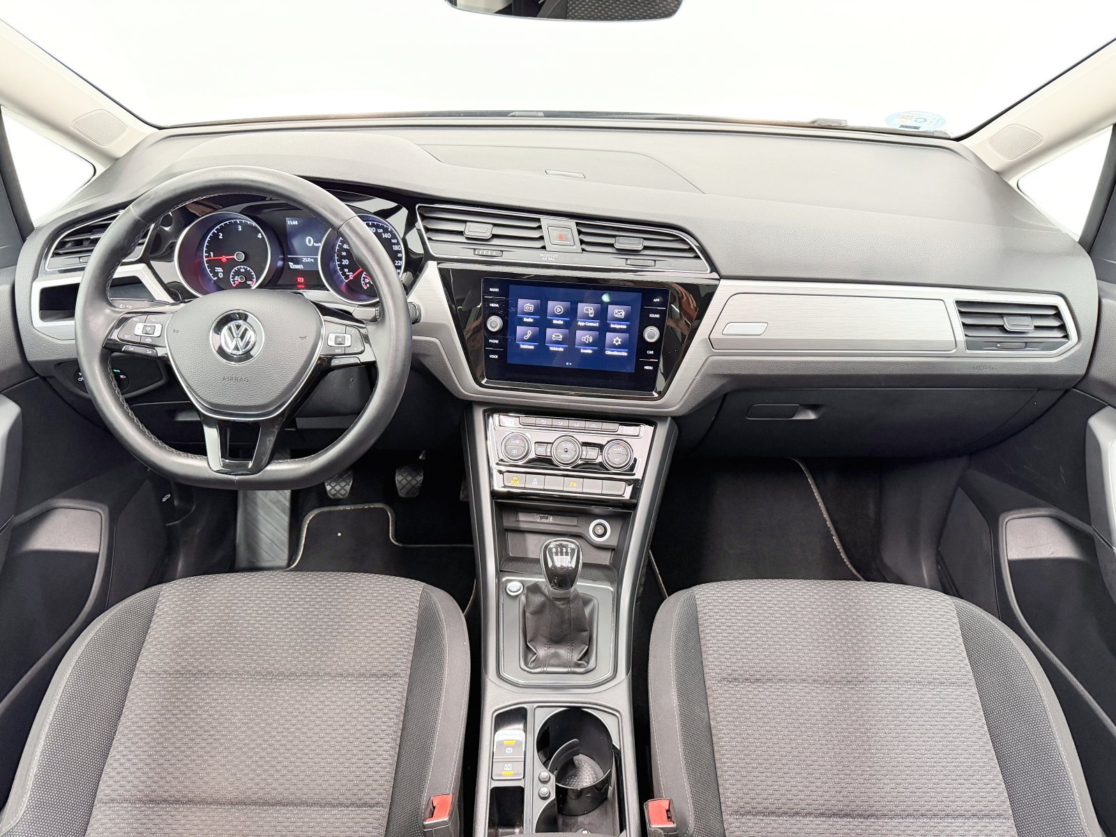 VOLKSWAGEN TOURAN Advance 2.0 TDI 110 kW (150 CV) 28 