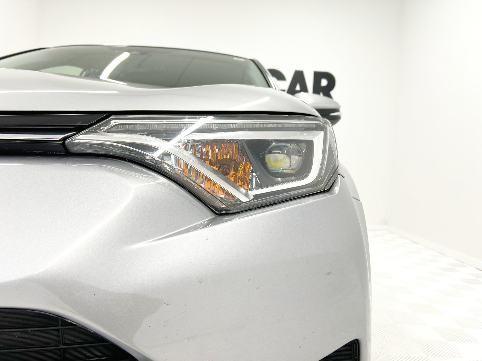 TOYOTA RAV4 2.5l hybrid Advance 2WD 145 kW (197 CV) 9