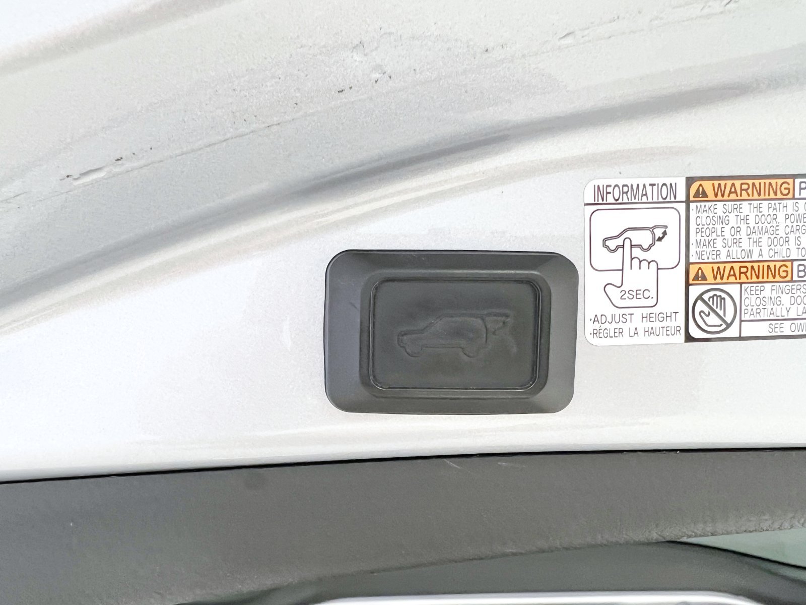 TOYOTA RAV4 2.5l hybrid Advance 2WD 145 kW (197 CV) 16