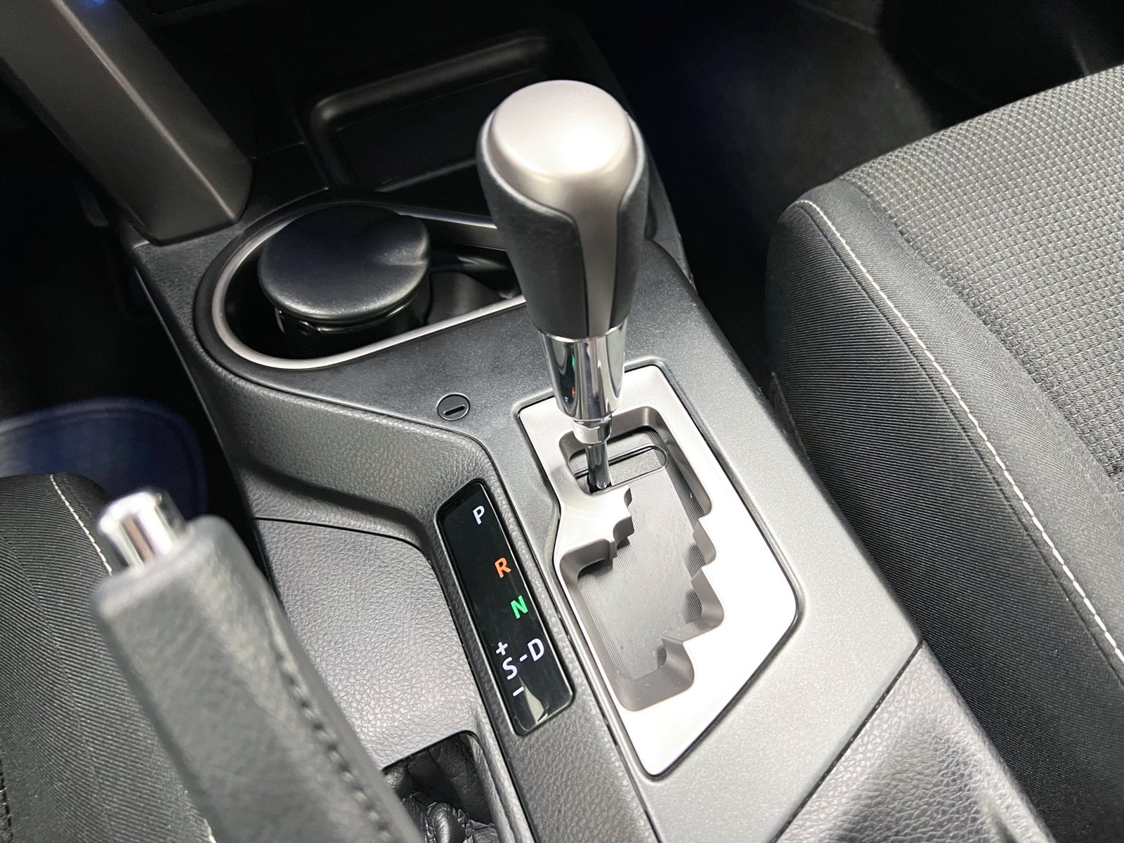 TOYOTA RAV4 2.5l hybrid Advance 2WD 145 kW (197 CV) 38