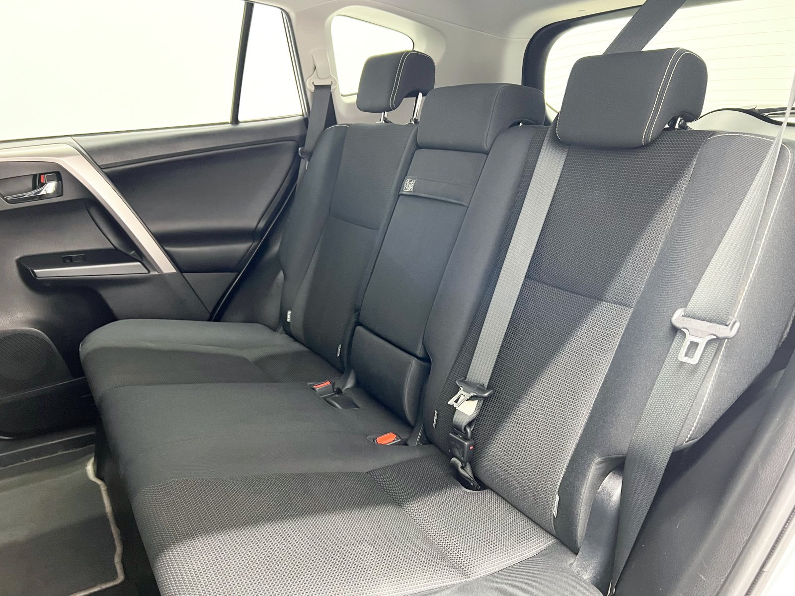 TOYOTA RAV4 2.5l hybrid Advance 2WD 145 kW (197 CV) 45