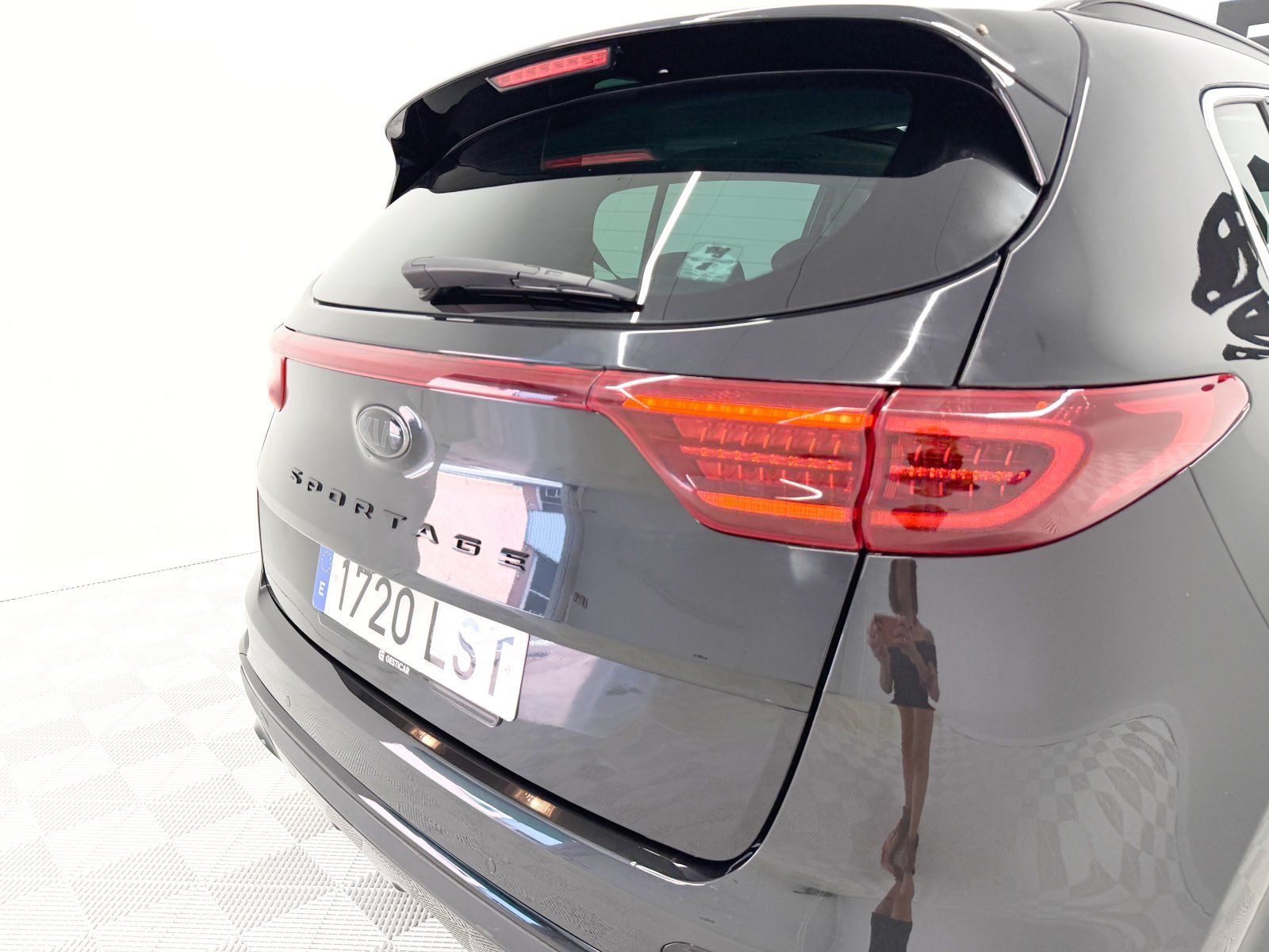 KIA SPORTAGE 1.6 GDI Black Edition 4x2 97 kW (132 CV) 17