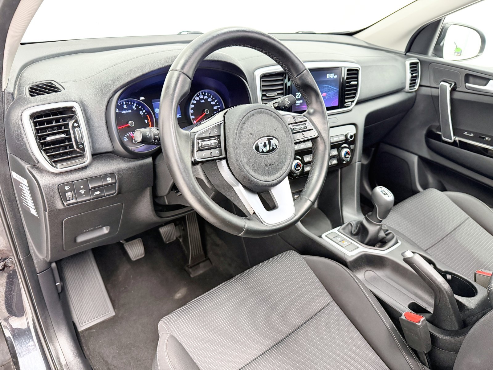 KIA SPORTAGE 1.6 GDI Black Edition 4x2 97 kW (132 CV) 27