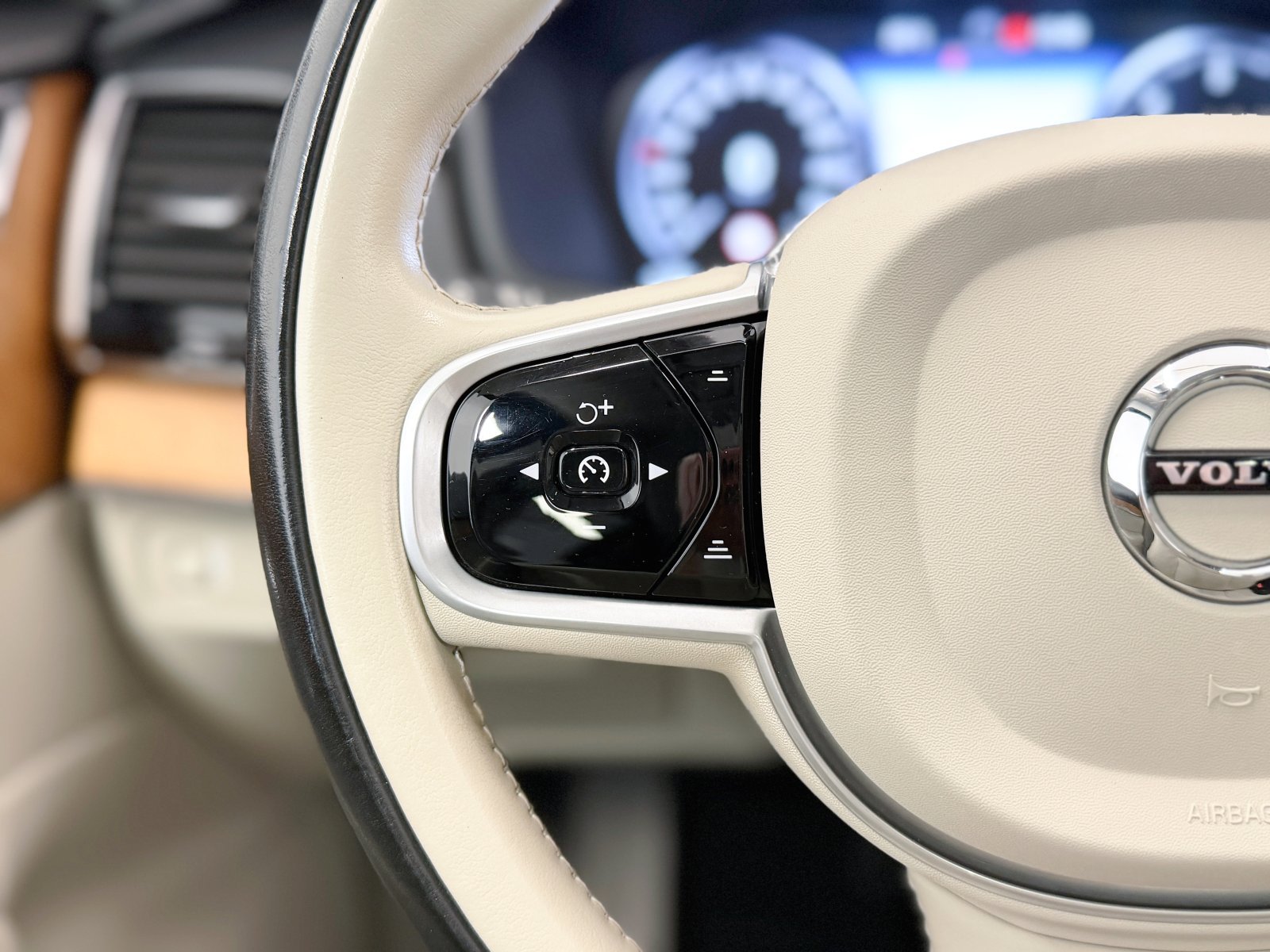 VOLVO XC90 B5 D Inscription AWD Auto 173 kW (235 CV) 29 