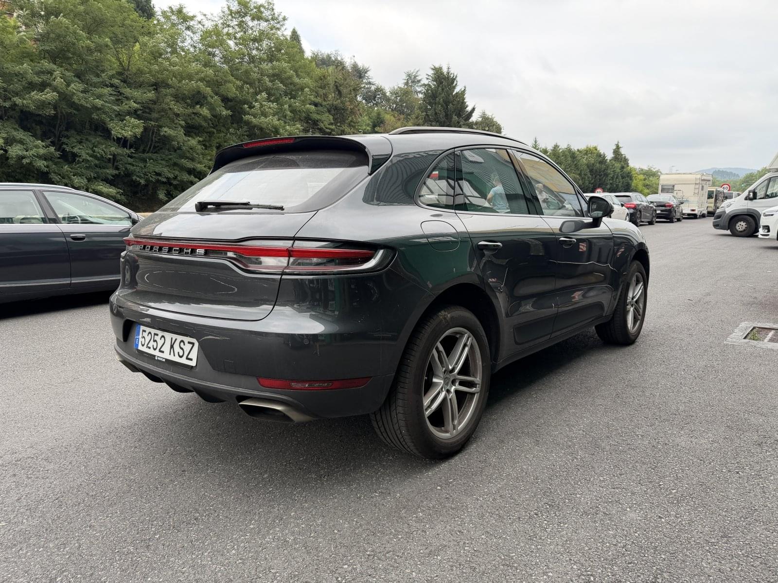 PORSCHE MACAN 245 5 