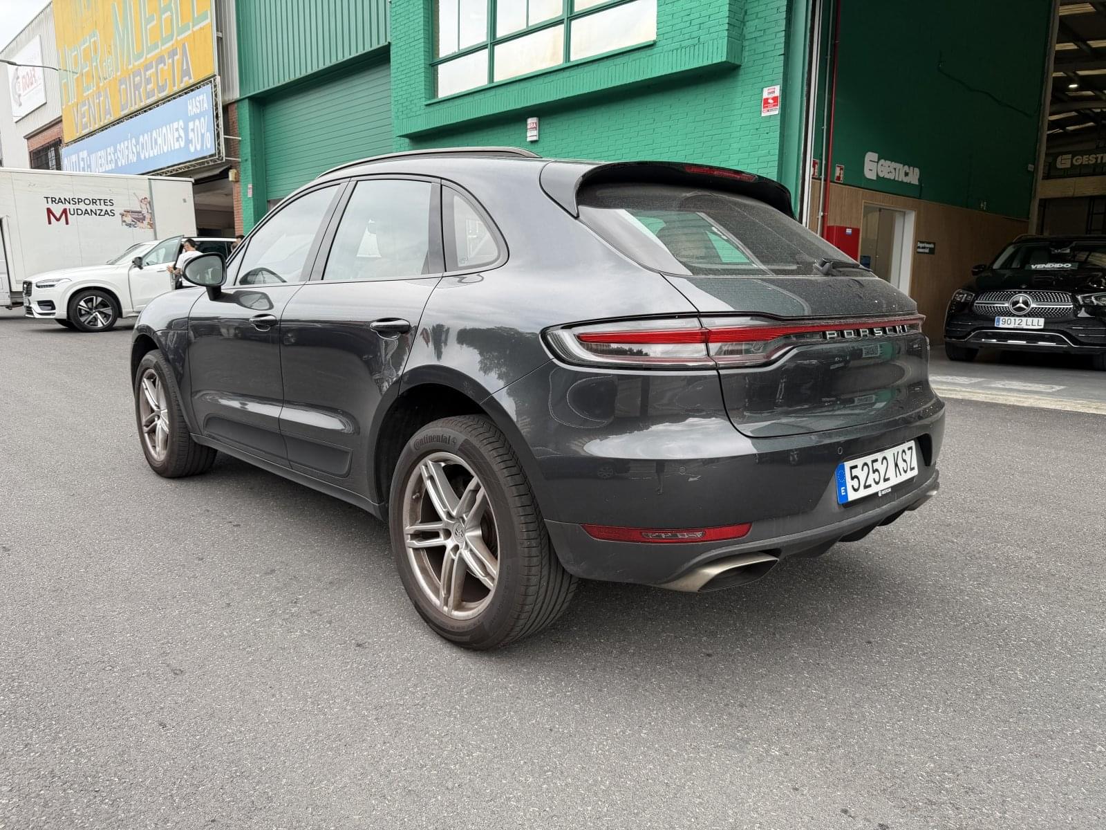 PORSCHE MACAN 245 7 