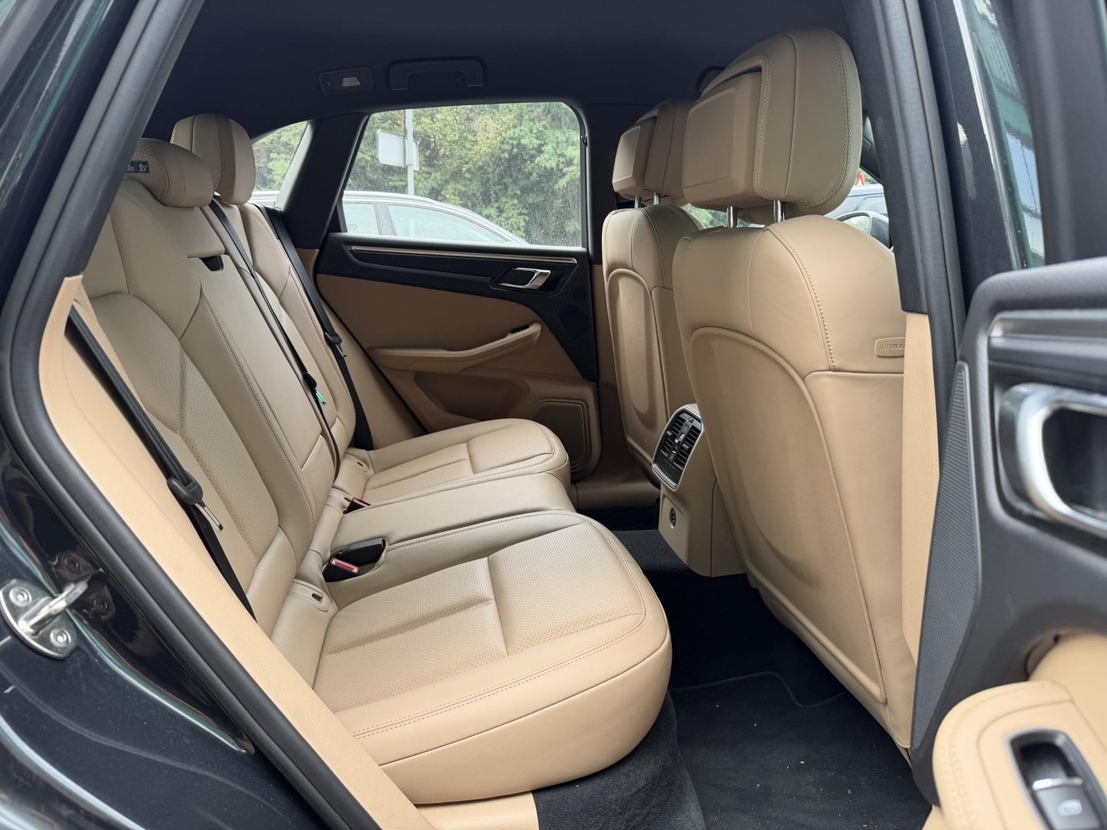 PORSCHE MACAN 245 19 