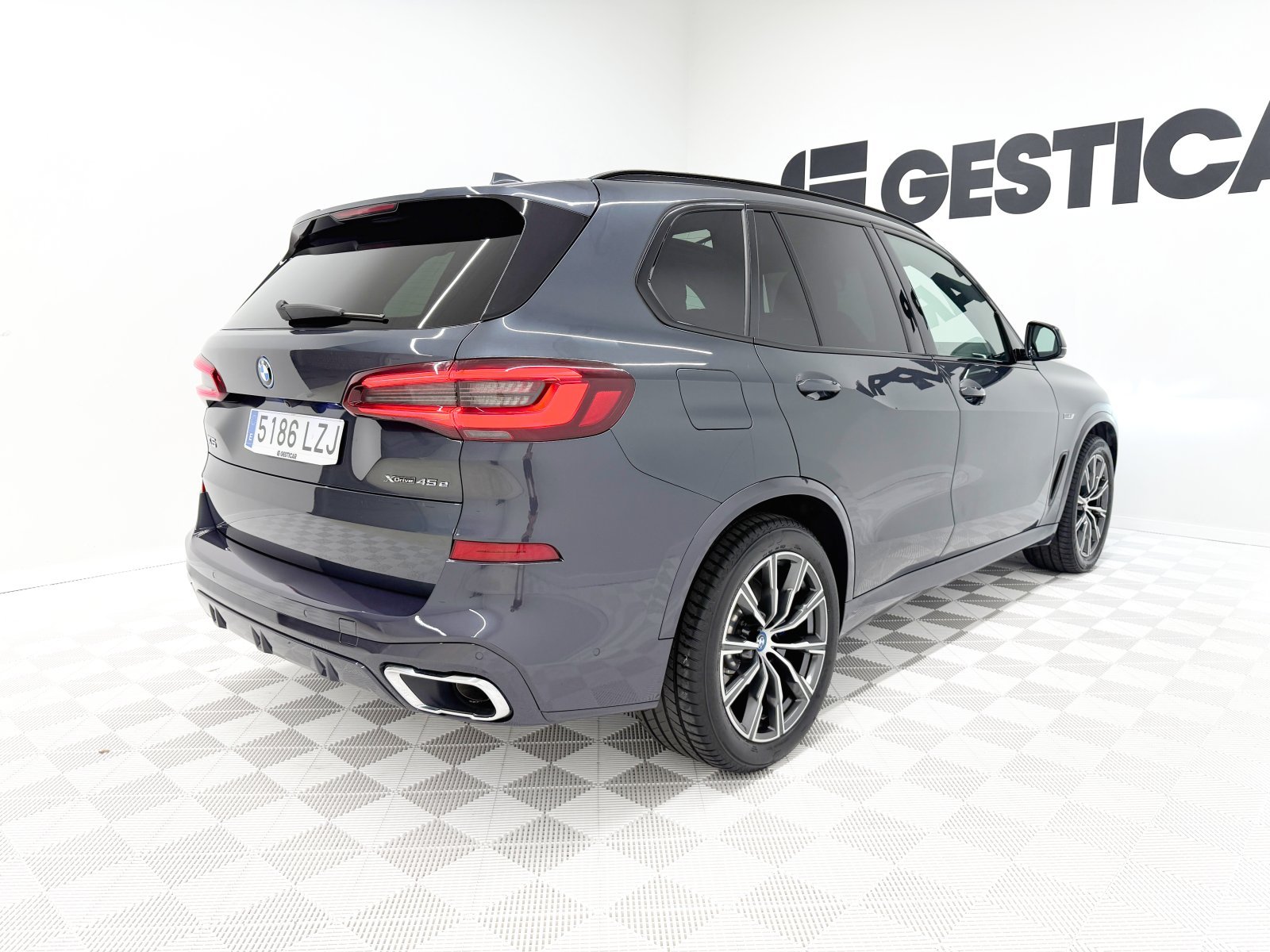 BMW X5 xDrive45e 290 kW (394 CV) 22 