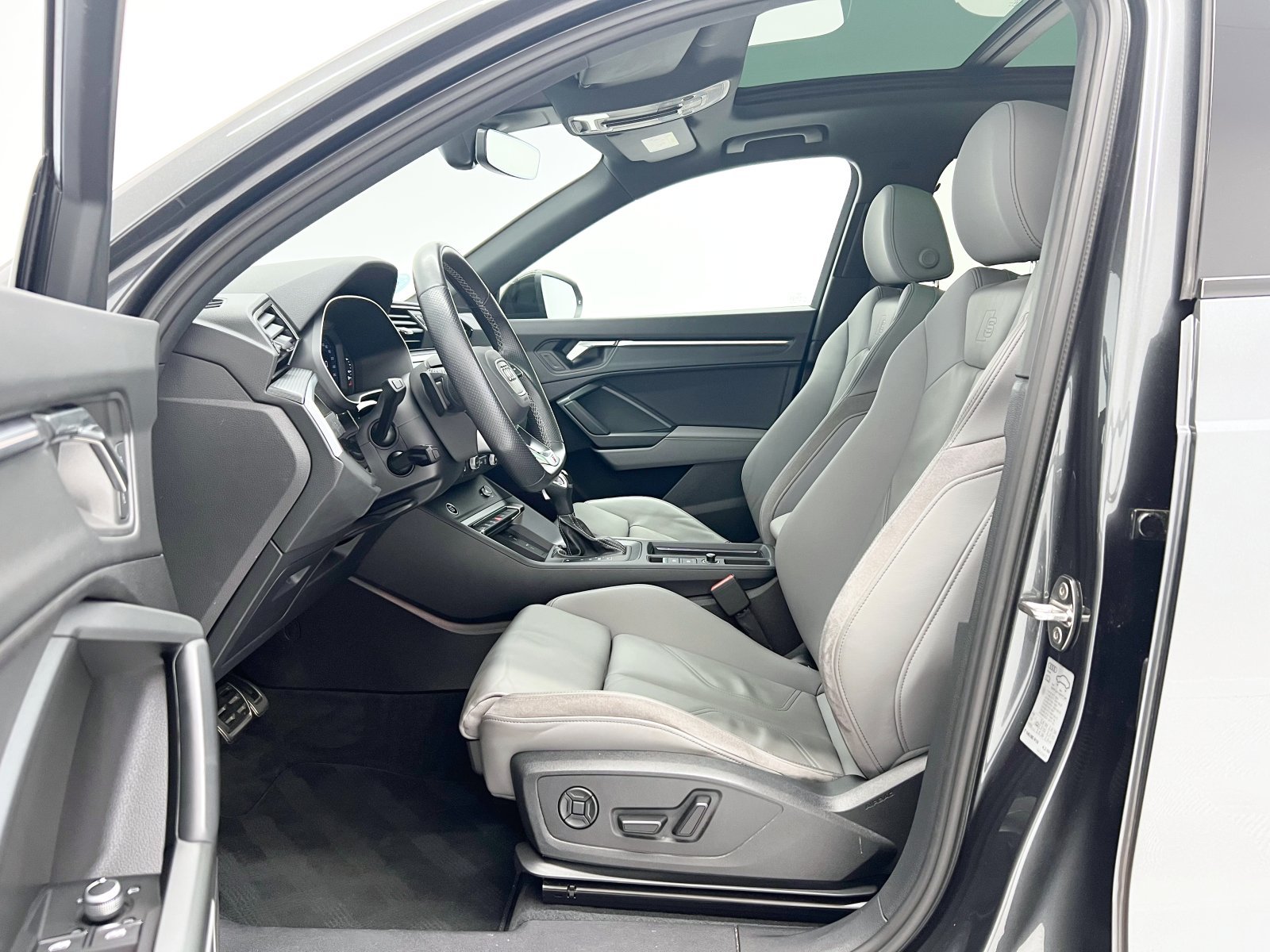 AUDI Q3 Black line 40 TDI quattro 147 kW (200 CV) S tronic 26 