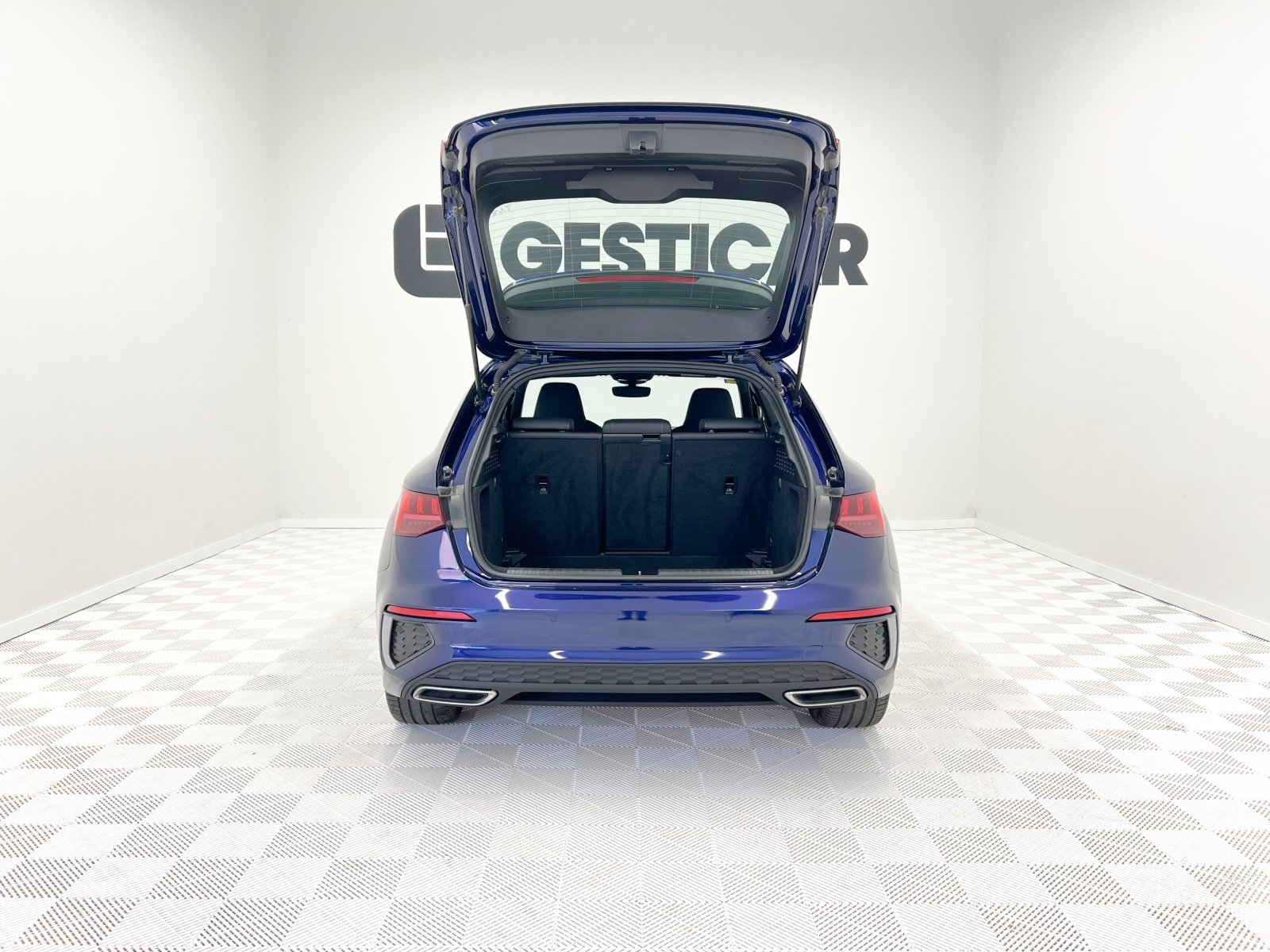 AUDI A3 Genuine edition 35 TFSI 110 kW (150 CV) 13