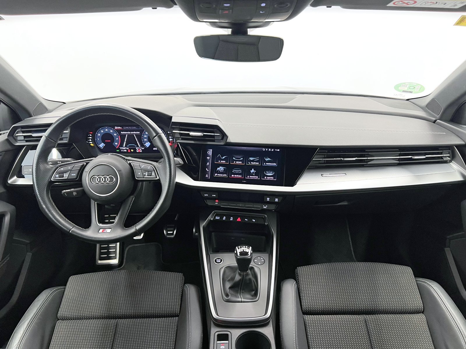 AUDI A3 Genuine edition 35 TFSI 110 kW (150 CV) 26