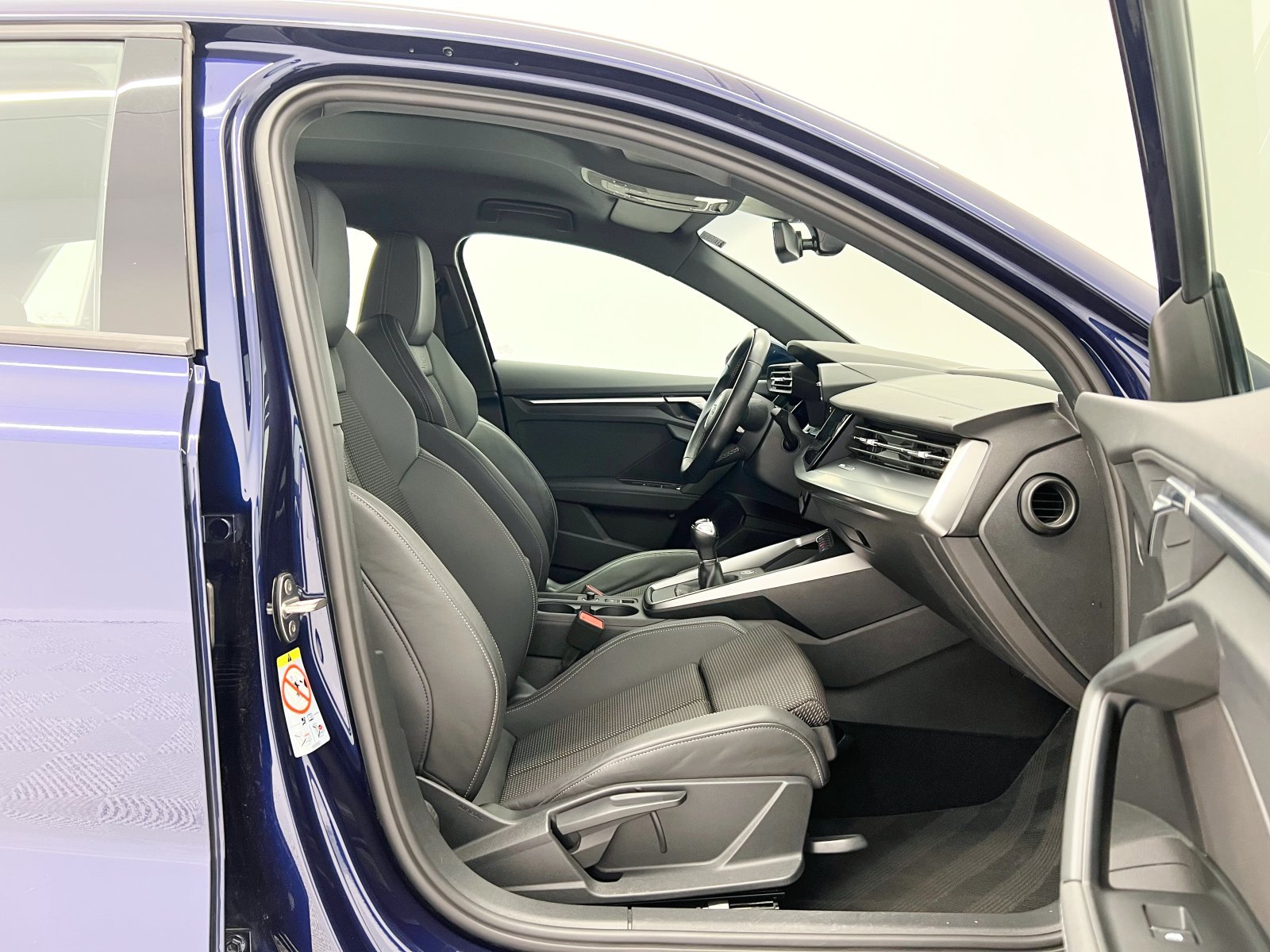 AUDI A3 Genuine edition 35 TFSI 110 kW (150 CV) 38