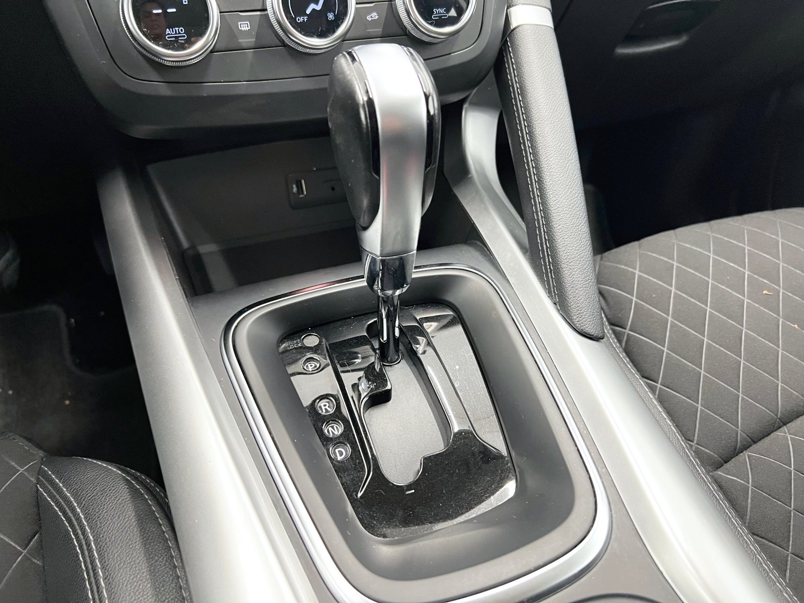 RENAULT KADJAR Techno TCe GPF 103 kW (140 CV) EDC 38 