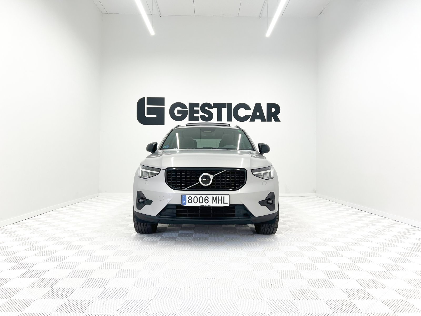 VOLVO XC40 B3 Gasolina Mild hybrid Plus Dark Auto 120 kW (163 CV) 6 