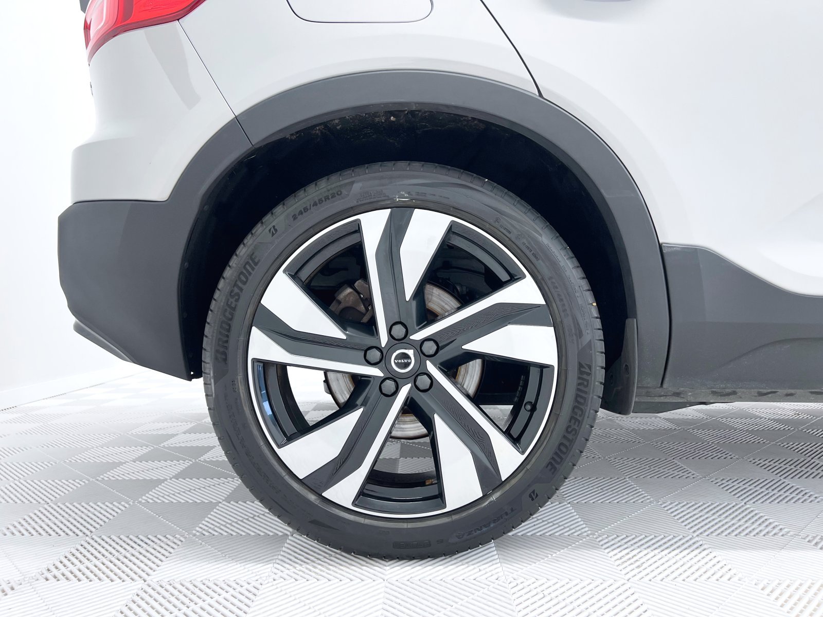 VOLVO XC40 B3 Gasolina Mild hybrid Plus Dark Auto 120 kW (163 CV) 24 