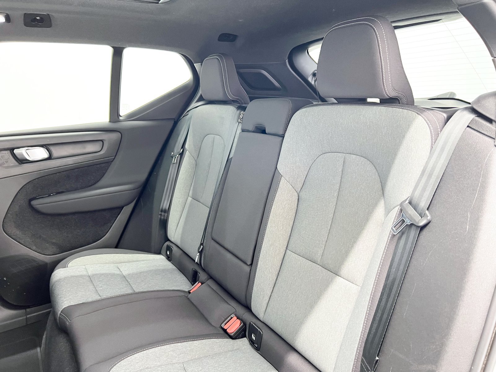 VOLVO XC40 B3 Gasolina Mild hybrid Plus Dark Auto 120 kW (163 CV) 47 