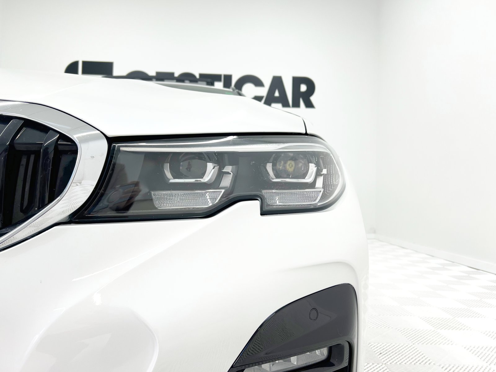 BMW SERIE 3 320d xDrive Touring 140 kW (190 CV) 9