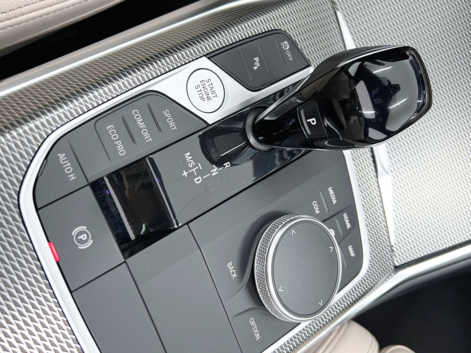 BMW SERIE 3 320d xDrive Touring 140 kW (190 CV) 36