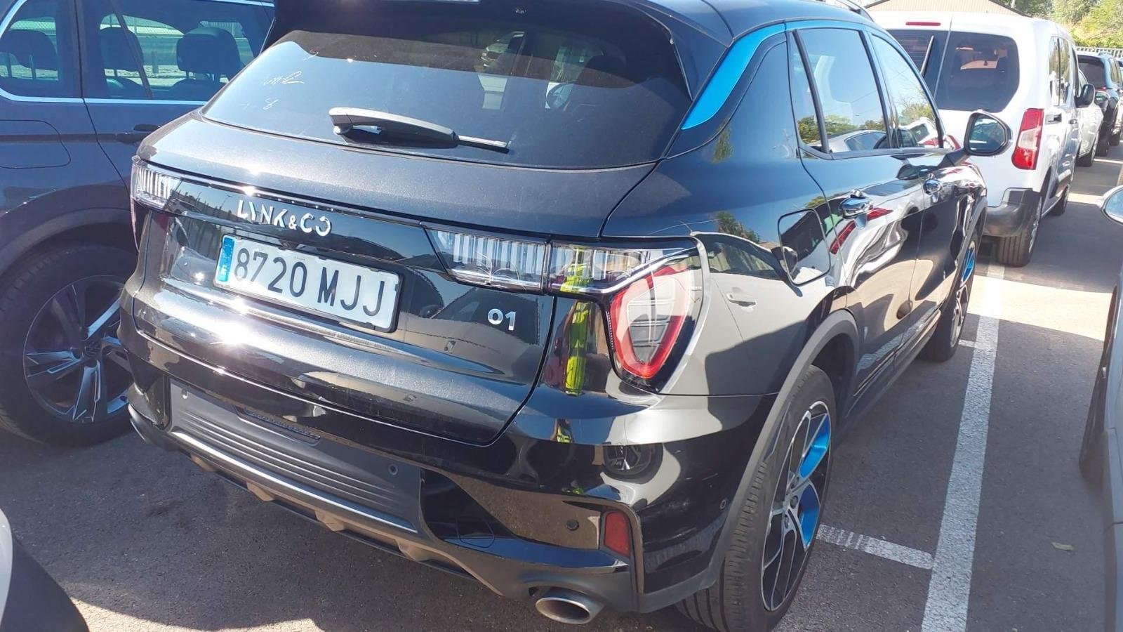 LYNK AND GO 01 1.5 PHEV 6.6kW 192 kW (261 CV) 5