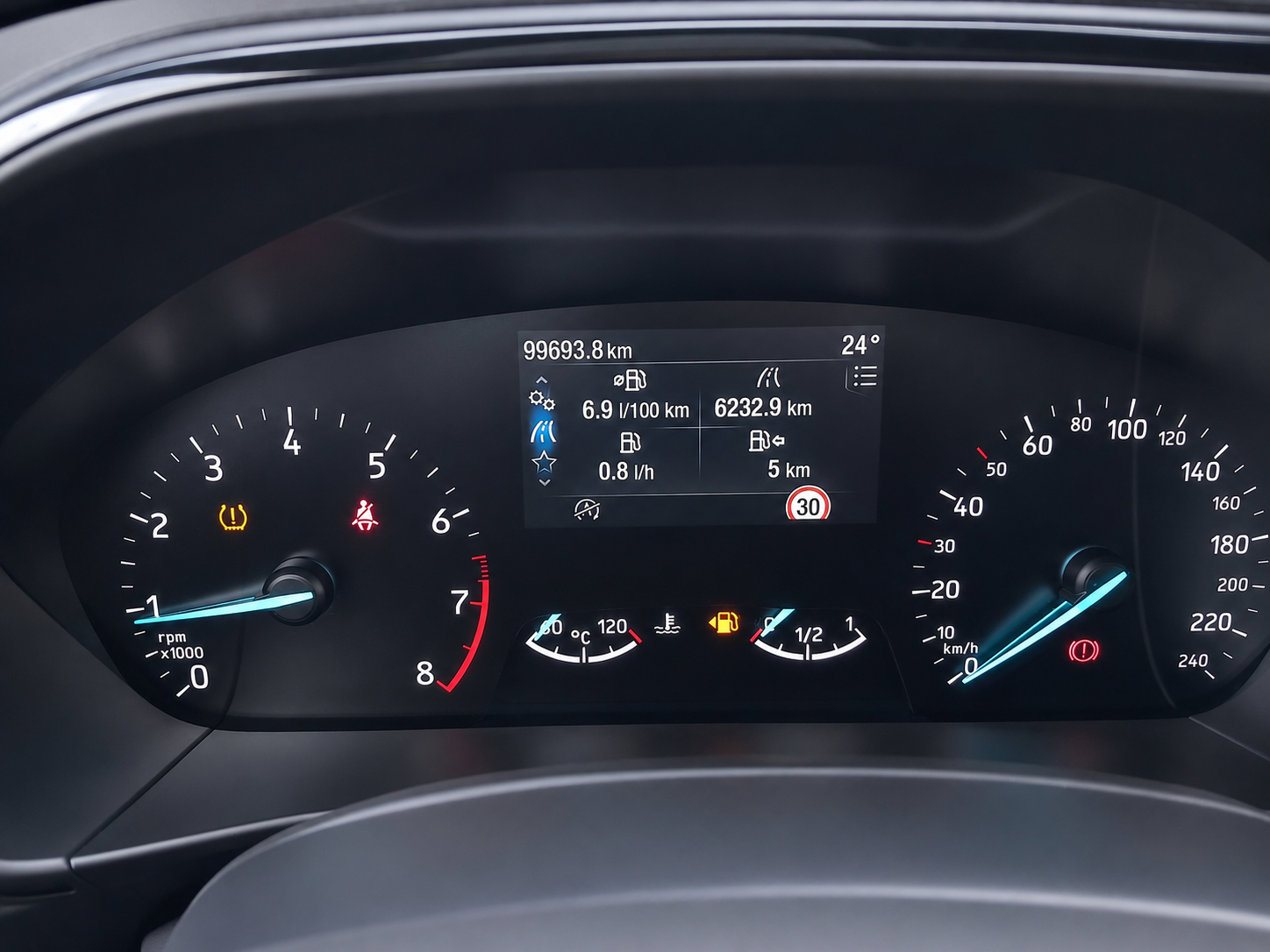 FORD FOCUS 1.0 Ecoboost MHEV ST-Line 92 kW (125 CV) 9