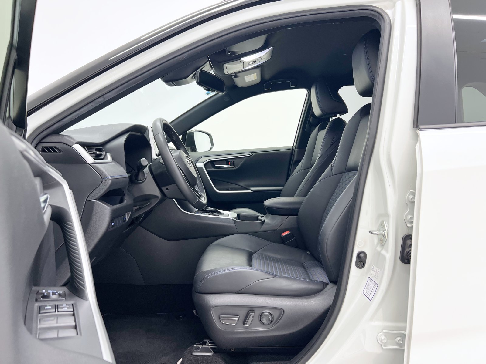 TOYOTA RAV4 2.5l hybrid Style 160 kW (218 CV) 24 