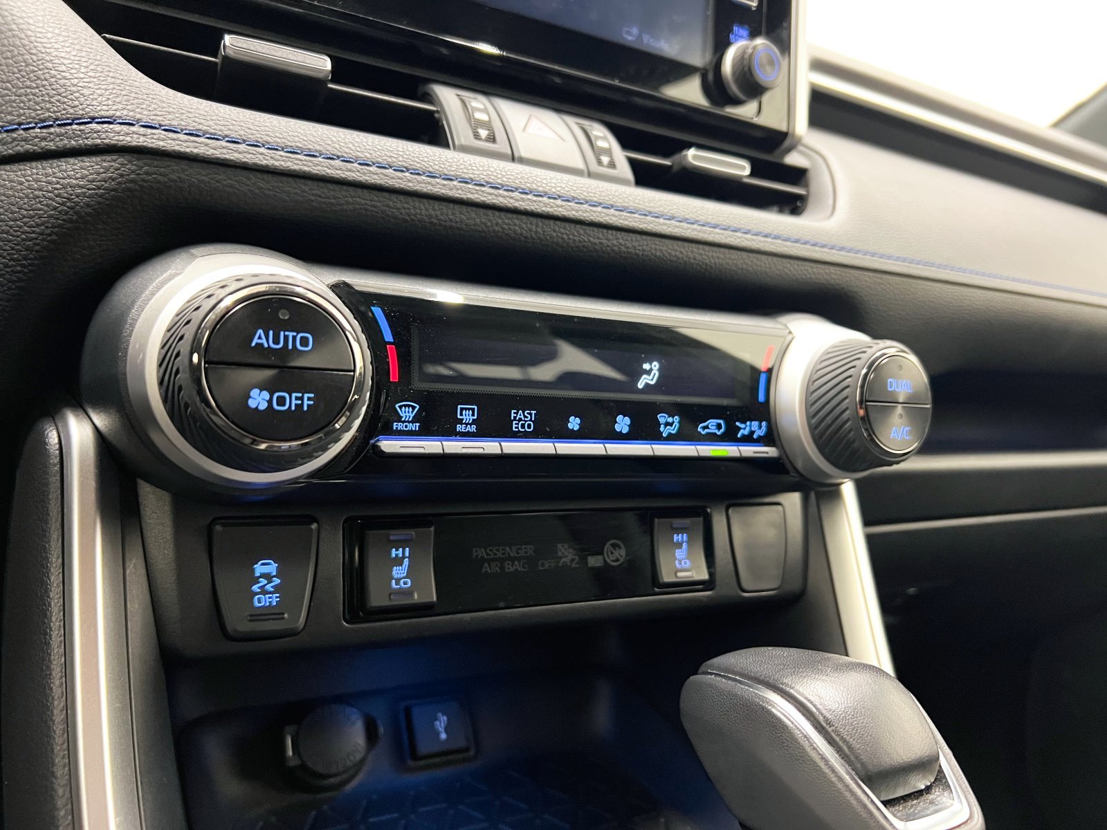 TOYOTA RAV4 2.5l hybrid Style 160 kW (218 CV) 33 