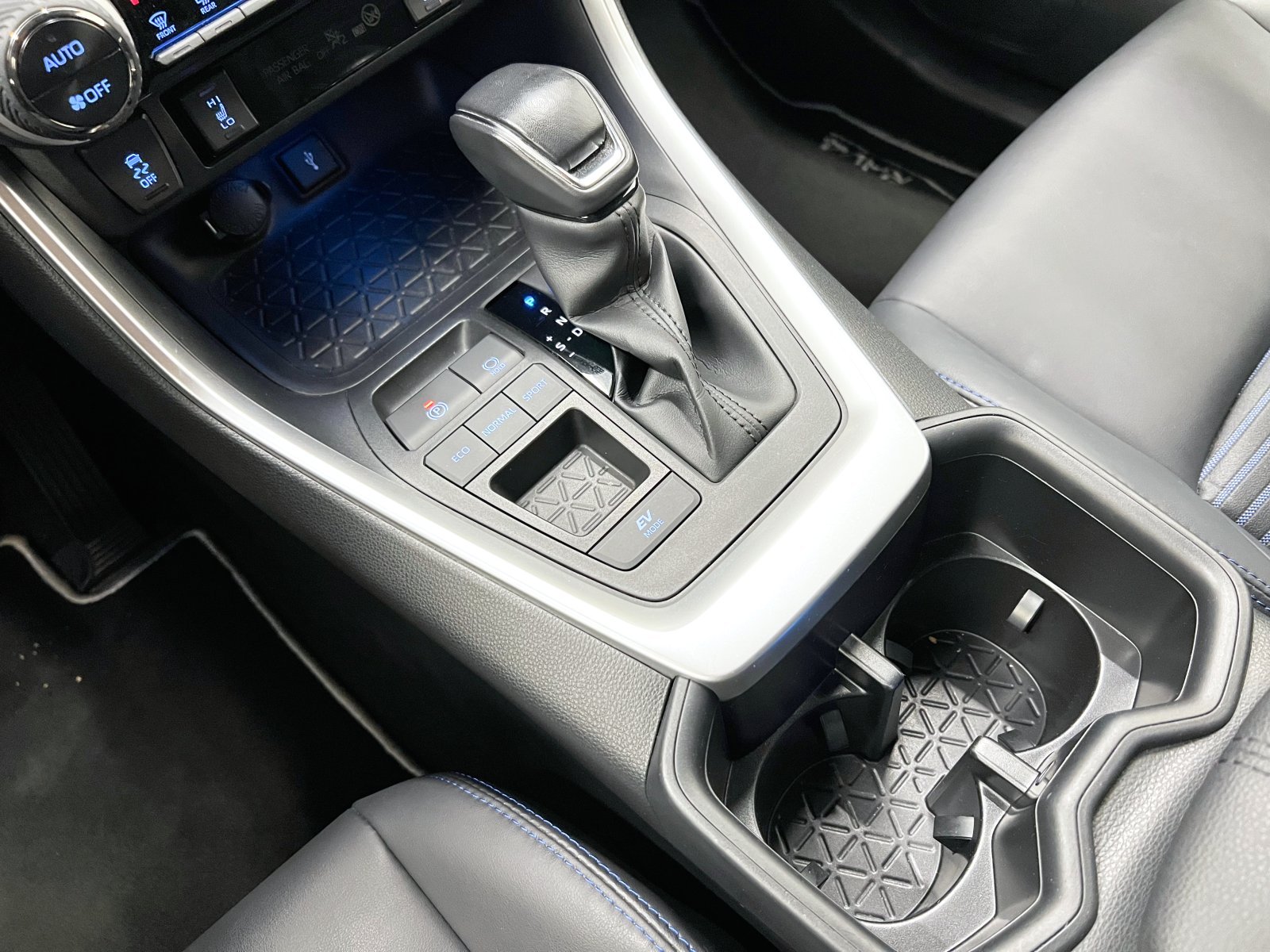 TOYOTA RAV4 2.5l hybrid Style 160 kW (218 CV) 35 