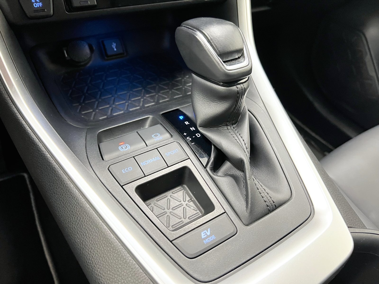 TOYOTA RAV4 2.5l hybrid Style 160 kW (218 CV) 36 