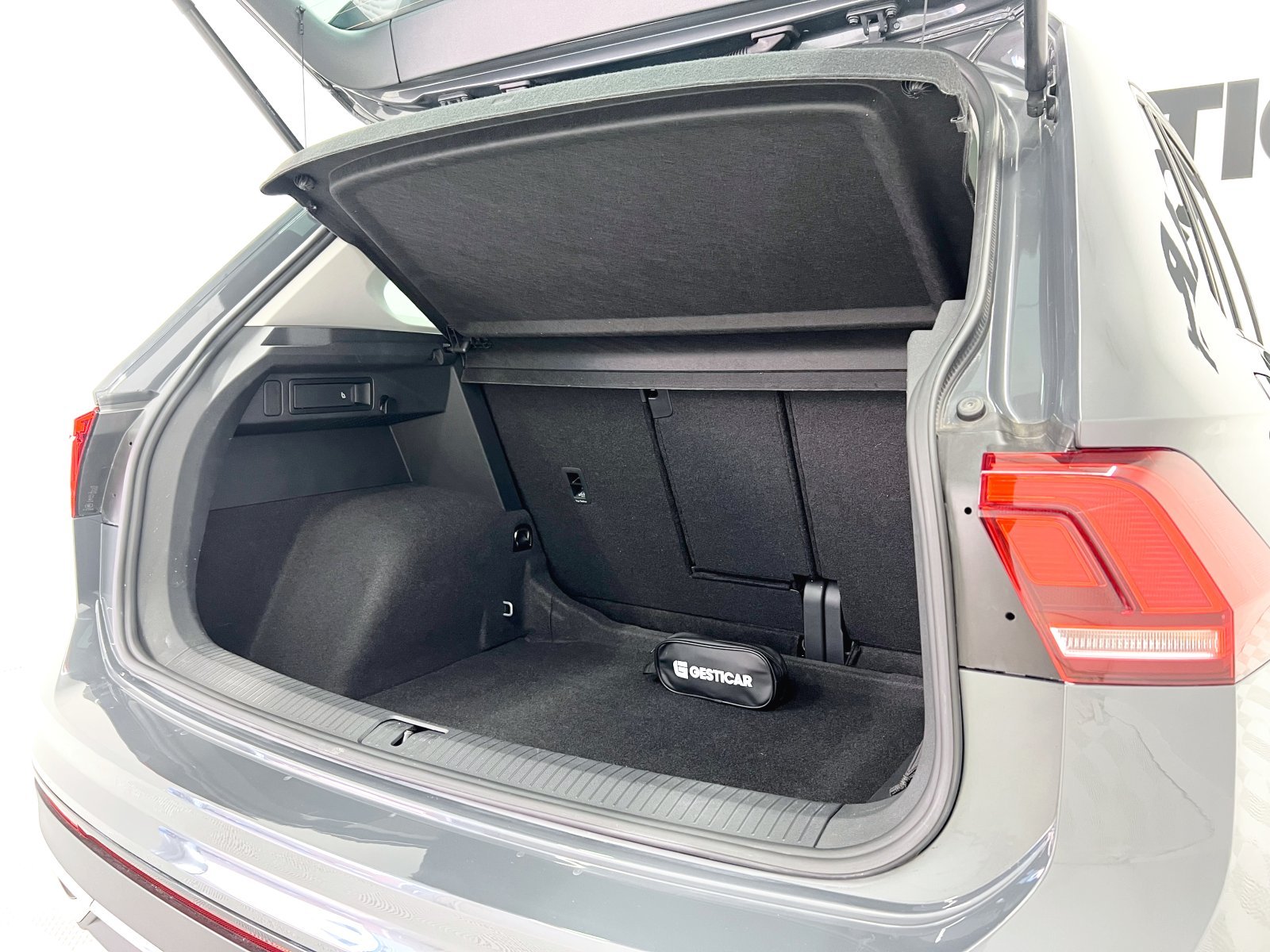 VOLKSWAGEN TIGUAN Urban Sport 1.5 TSI 110 kW (150 CV) 14 