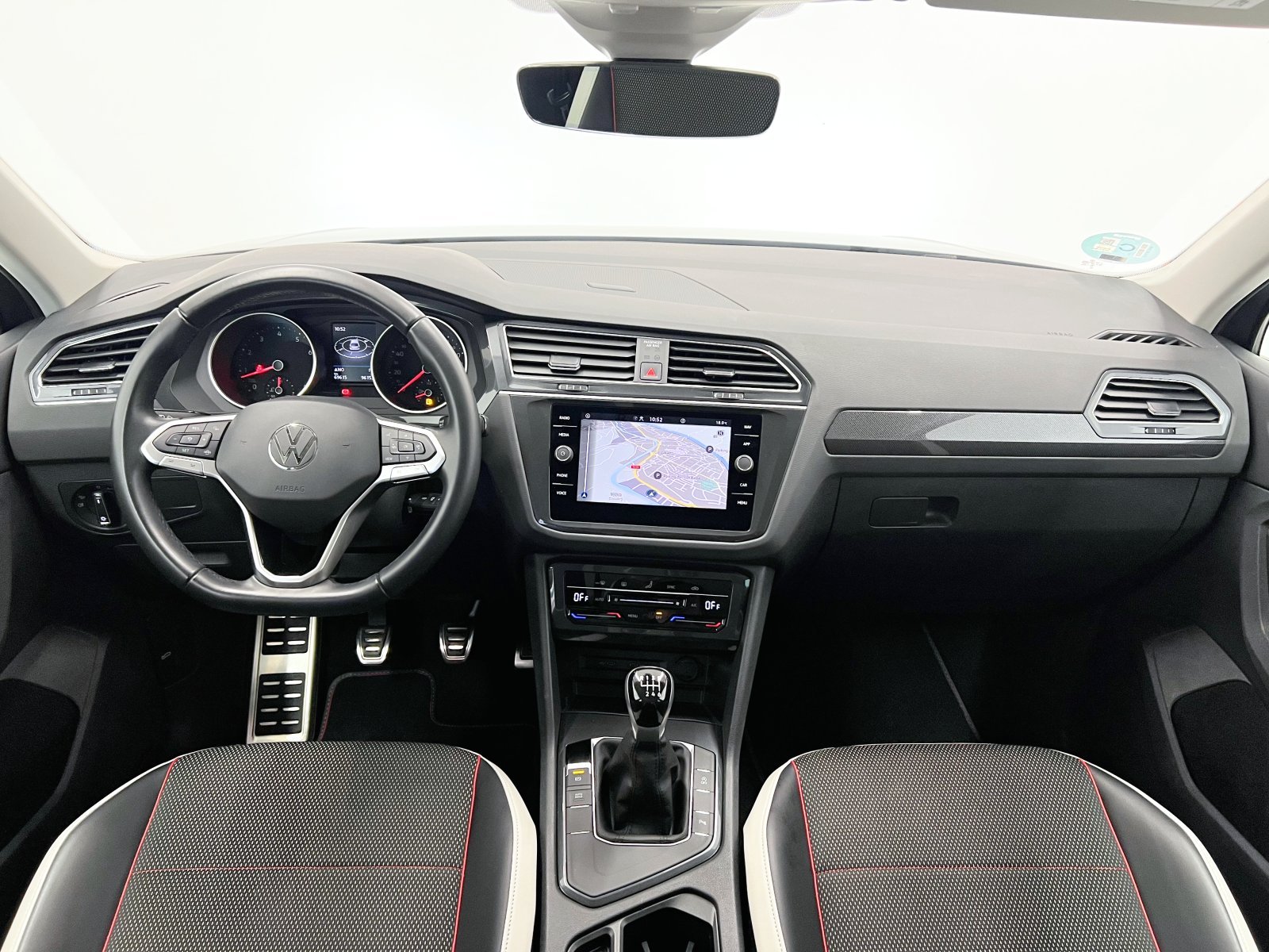 VOLKSWAGEN TIGUAN Urban Sport 1.5 TSI 110 kW (150 CV) 25 