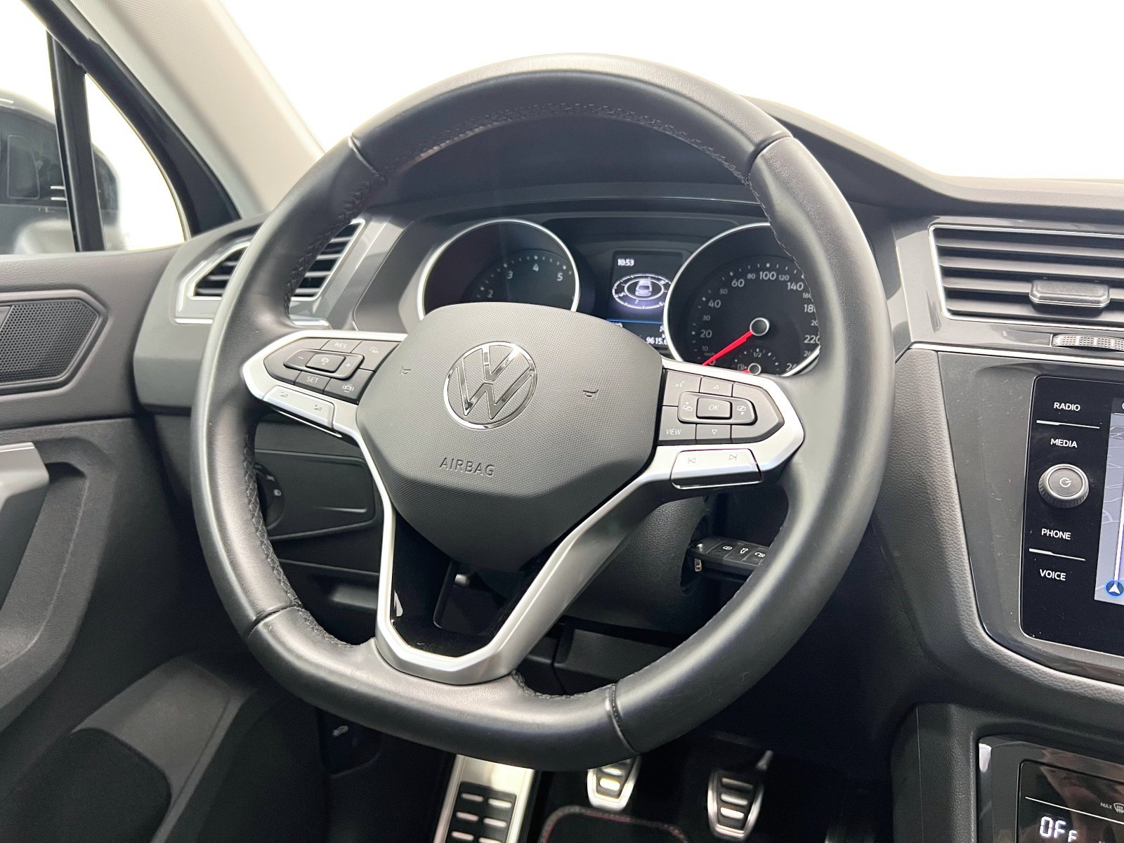 VOLKSWAGEN TIGUAN Urban Sport 1.5 TSI 110 kW (150 CV) 26 