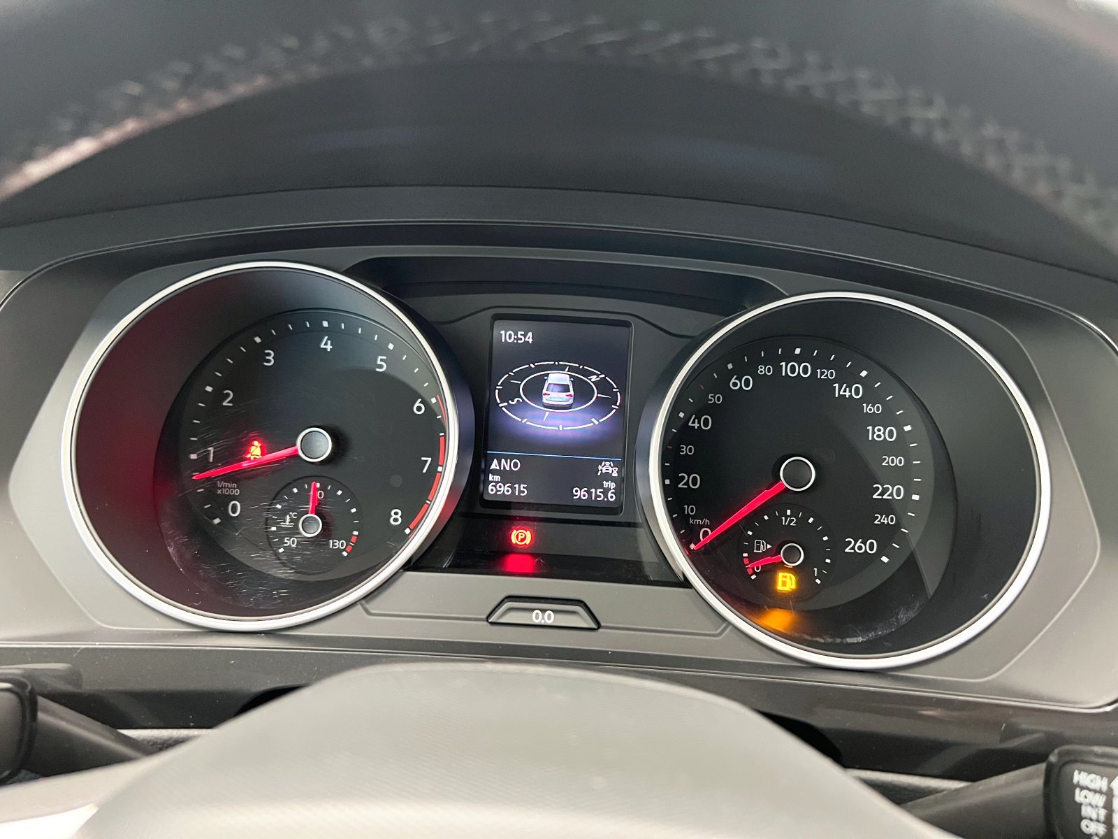 VOLKSWAGEN TIGUAN Urban Sport 1.5 TSI 110 kW (150 CV) 29 